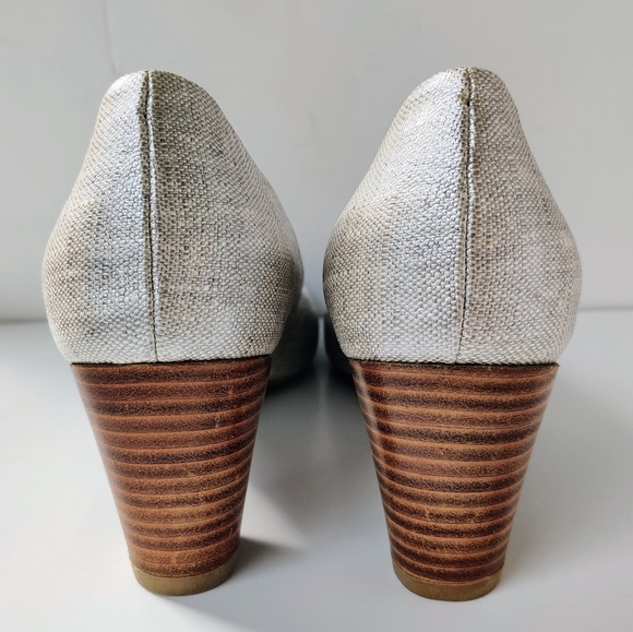 STUART WEITZMAN Coated Linen Pumps 10M Round Stacked Wooden Heel 2.5" Women's - Picture 4 of 14